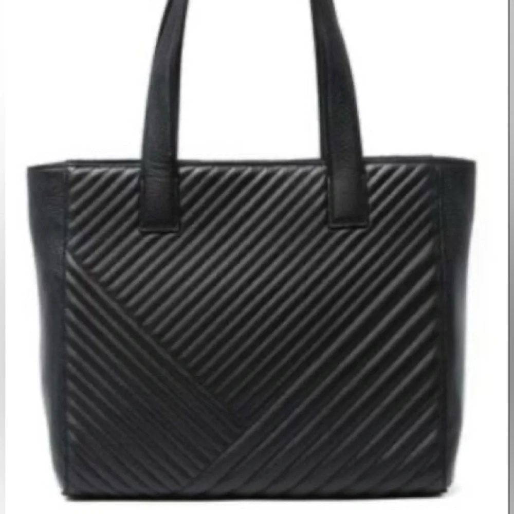 14th & Union Muse‎ Leather Quilted Tote Bag in Black